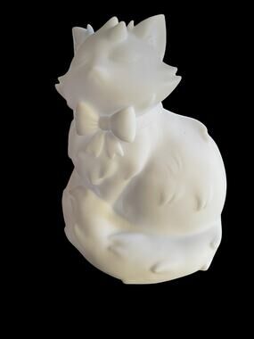 Lumi Fancy Cat Sculpted LED Night Light Color Changing Cute Kitten Battery Op